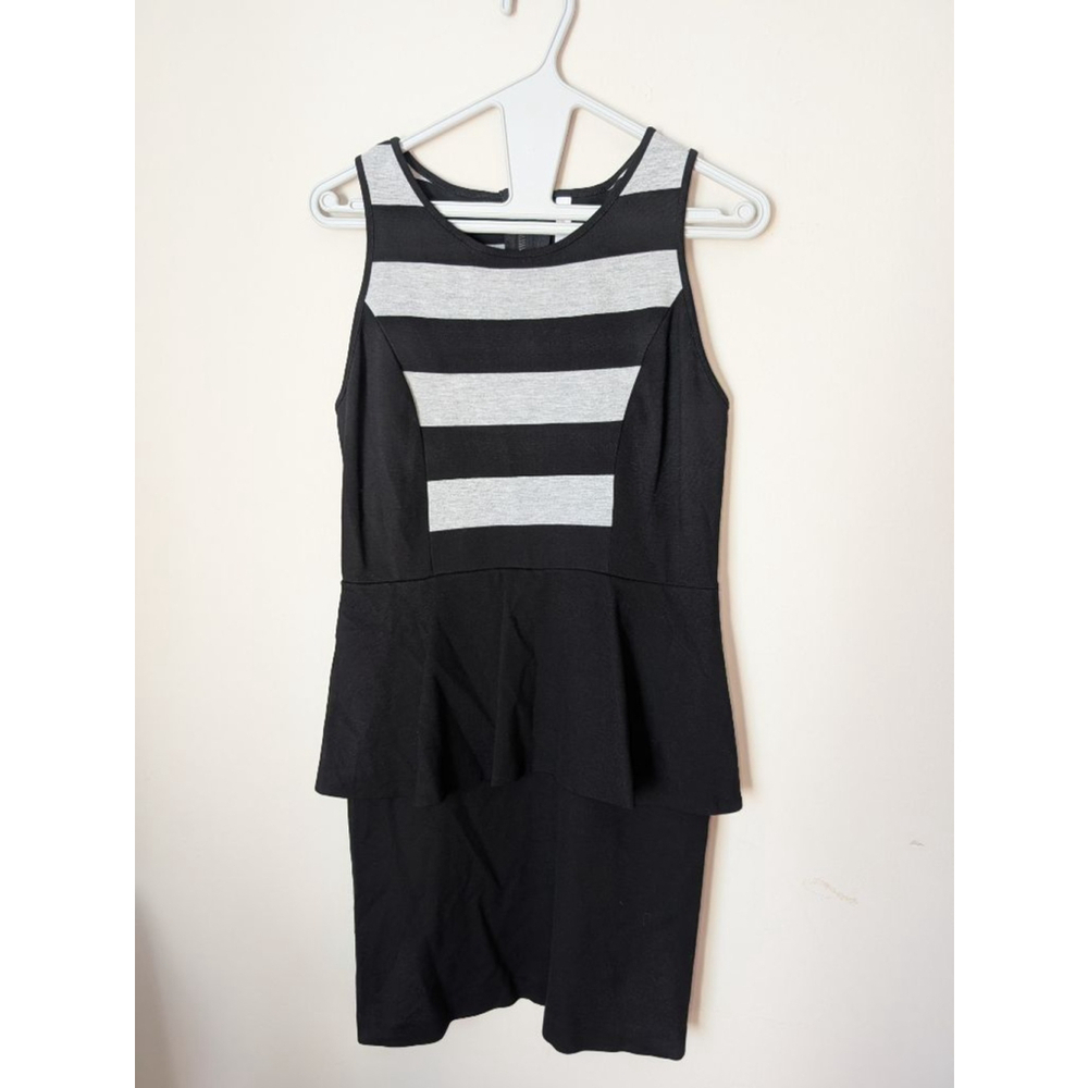 Kensie Black Gray Striped Peplum Dress Medium